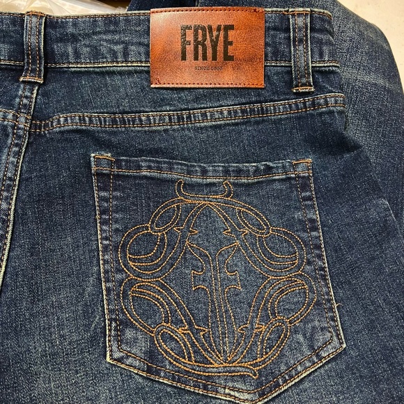 🔥NWT🔥 FRYE Mid-Rise Bootcut Jeans In Mustang Wash Size 30 - Picture 6 of 10
